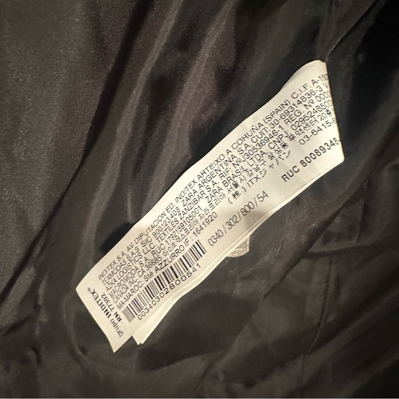 Zara Men's Classic Black Blazer - Picture 6 of 9